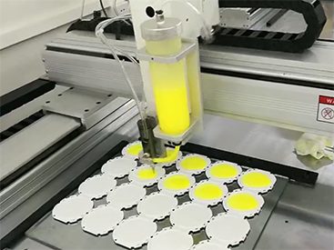 八部全自动点胶机的特点